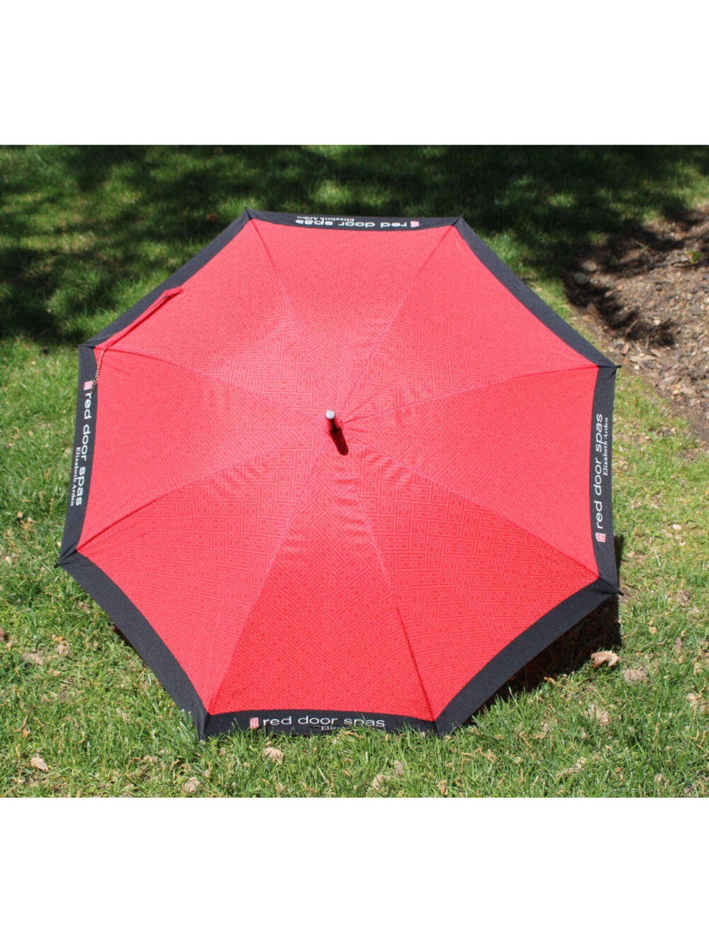 ELIZABETH ARDEN RED DOOR SPAS UMBRELLA